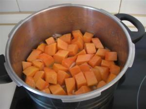 Calabaza y chalotas, prestas a ser caramelizadas