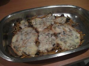 Angulas salteadas con Scamorza gratinado