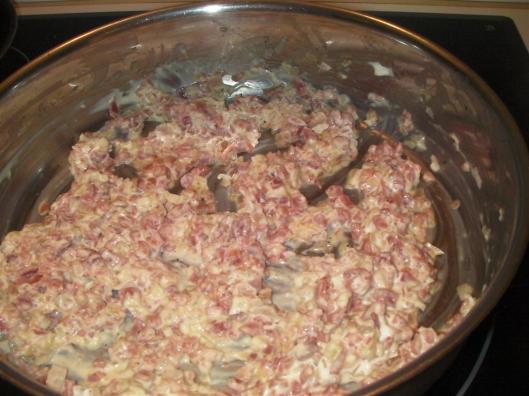 Pasta de chalotas, crème fraîche y jamón serrano