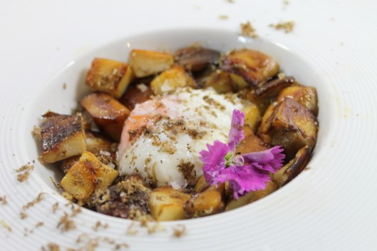 Boletus, huevos a 63,5ºC y trufa negra