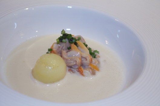 Gazpachuelo de berberechos