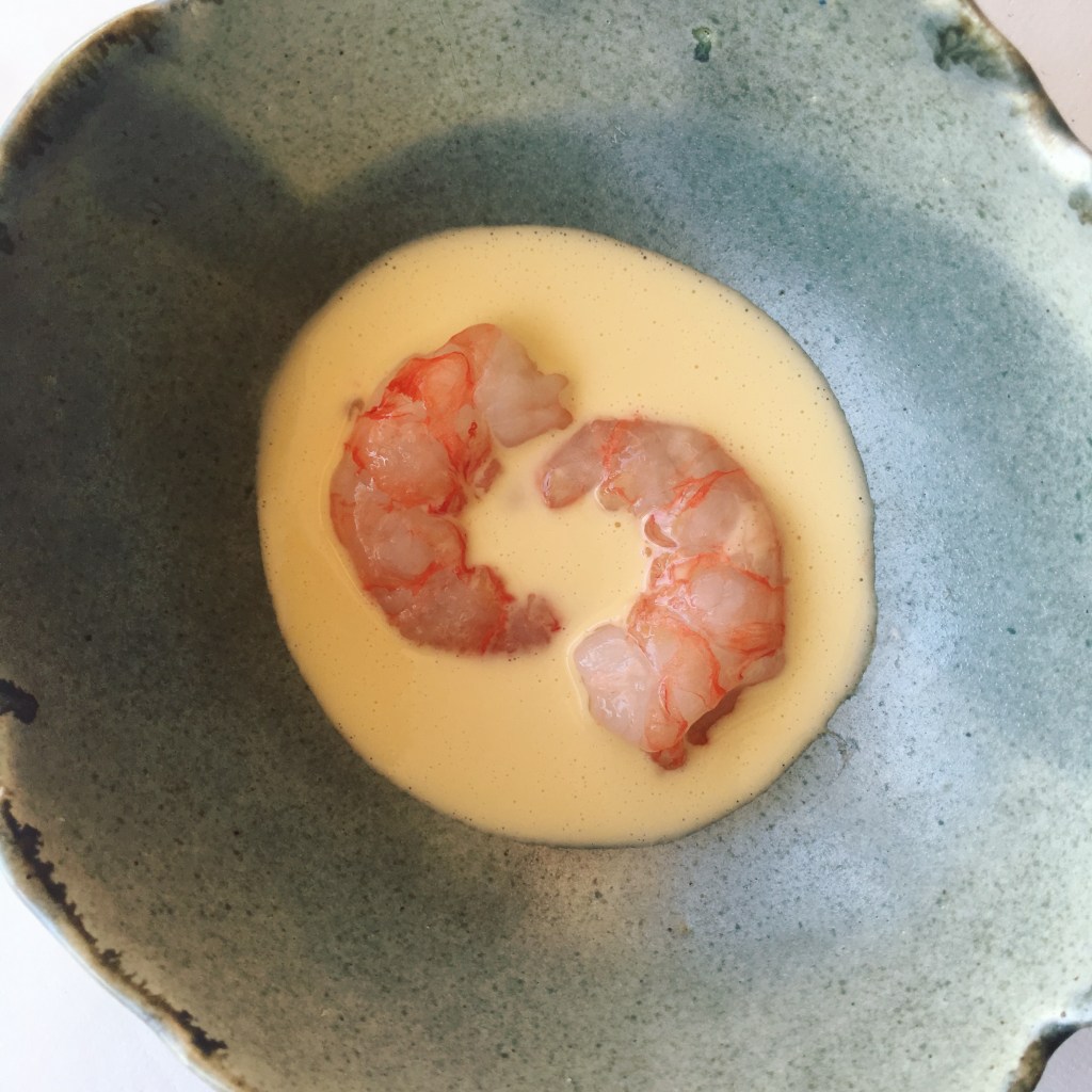 Gambas crudas con escabeche de naranja